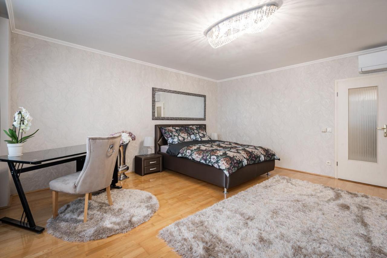 Beautiful Three Bedrooms Apartment With Free Parking Close To The Danube Coast Budapest Extérieur photo