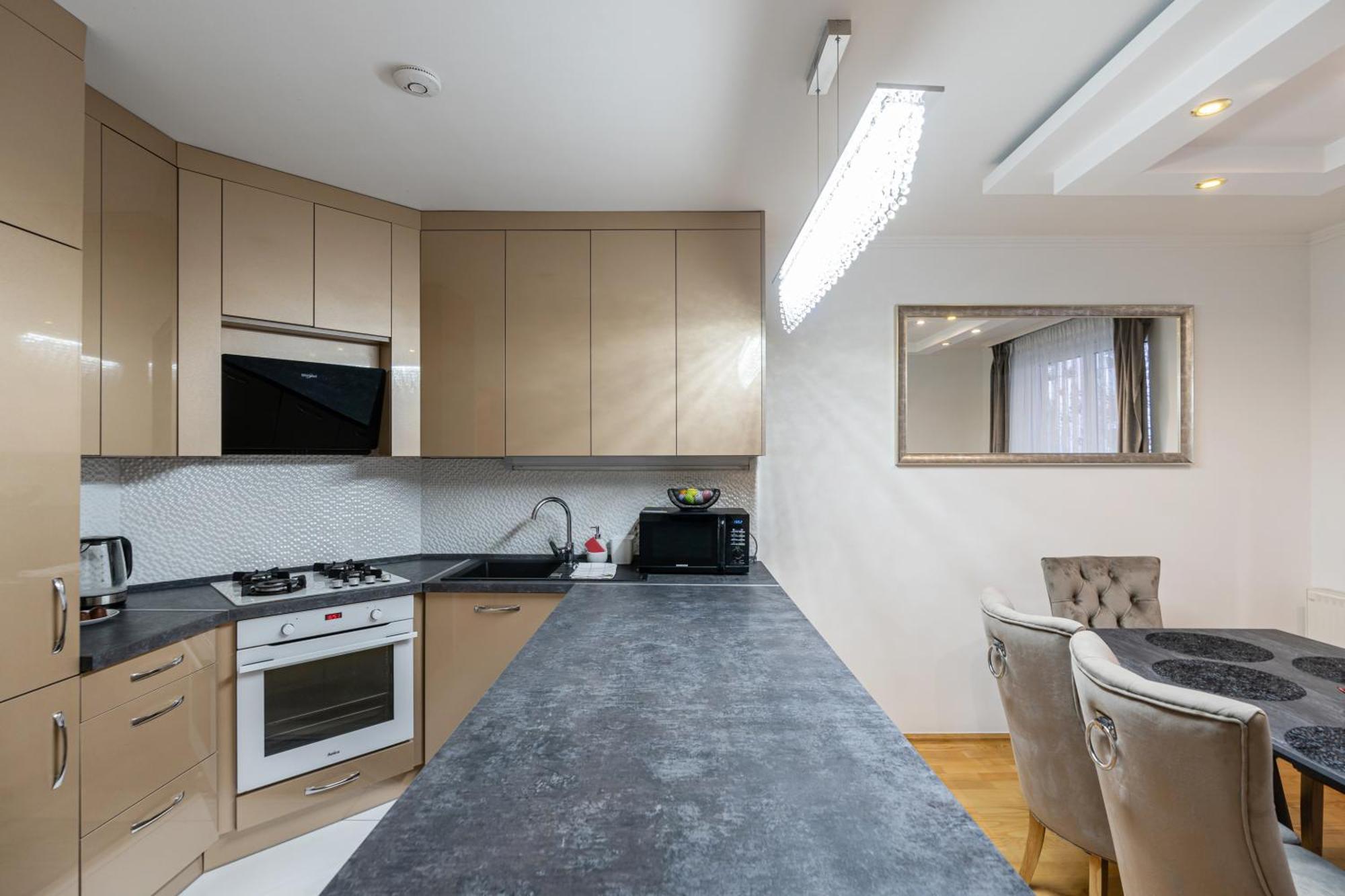 Beautiful Three Bedrooms Apartment With Free Parking Close To The Danube Coast Budapest Extérieur photo
